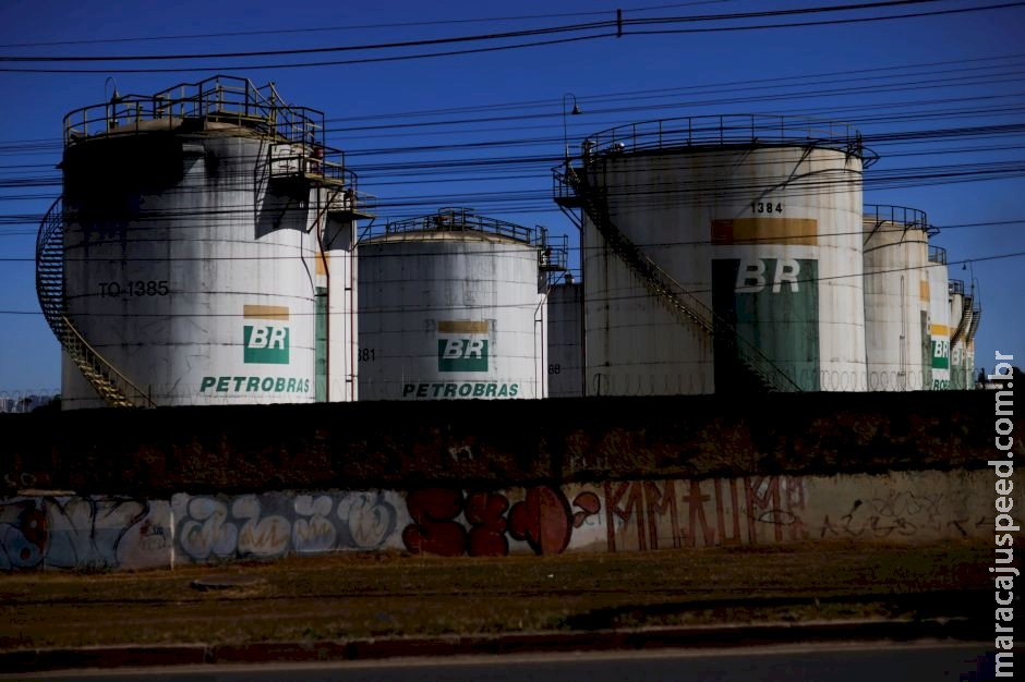 Conselho da Petrobras aprova volta de investimento em refinarias, petroquímica e fertilizantes