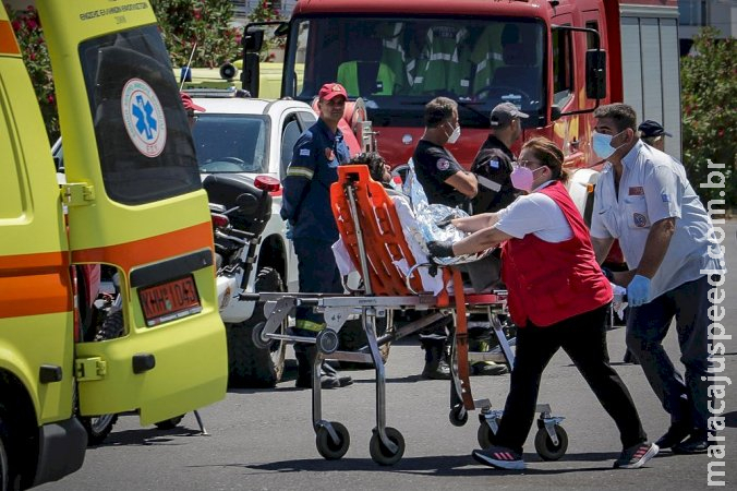 Embarcação naufraga na Grécia e mata ao menos 59 pessoas