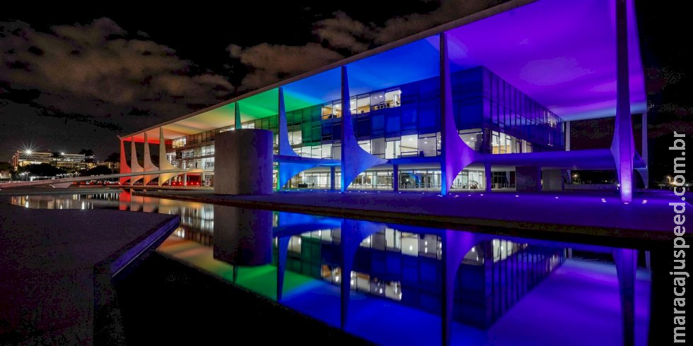 Governo anuncia iniciativas por direitos de população LGBTQIA+