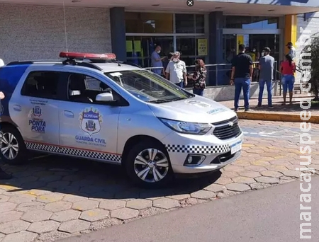 Guardas municipais são presos por extorsão Guardas municipais são presos por extorsão