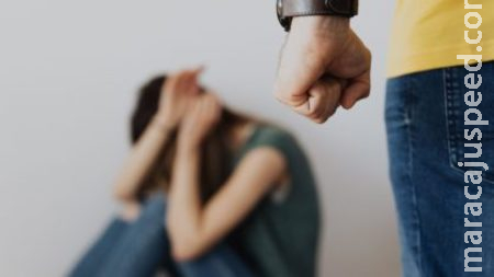 Homem de 57 anos é preso em flagrante por agredir esposa na Vila Tereré