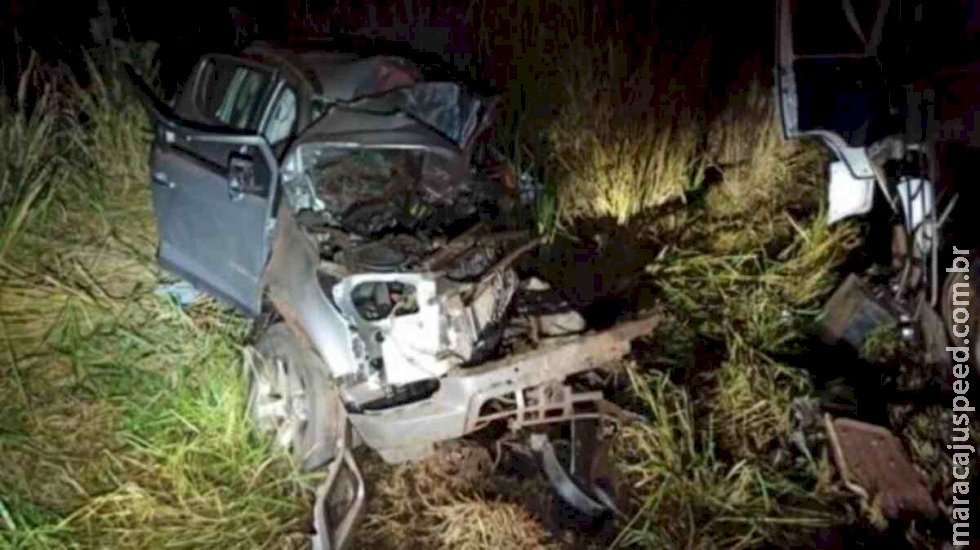 Idoso morre em acidente entre carro e caminhão em Chapadão do Sul Idoso morre em acidente entre carro e caminhão em Chapadão do Sul