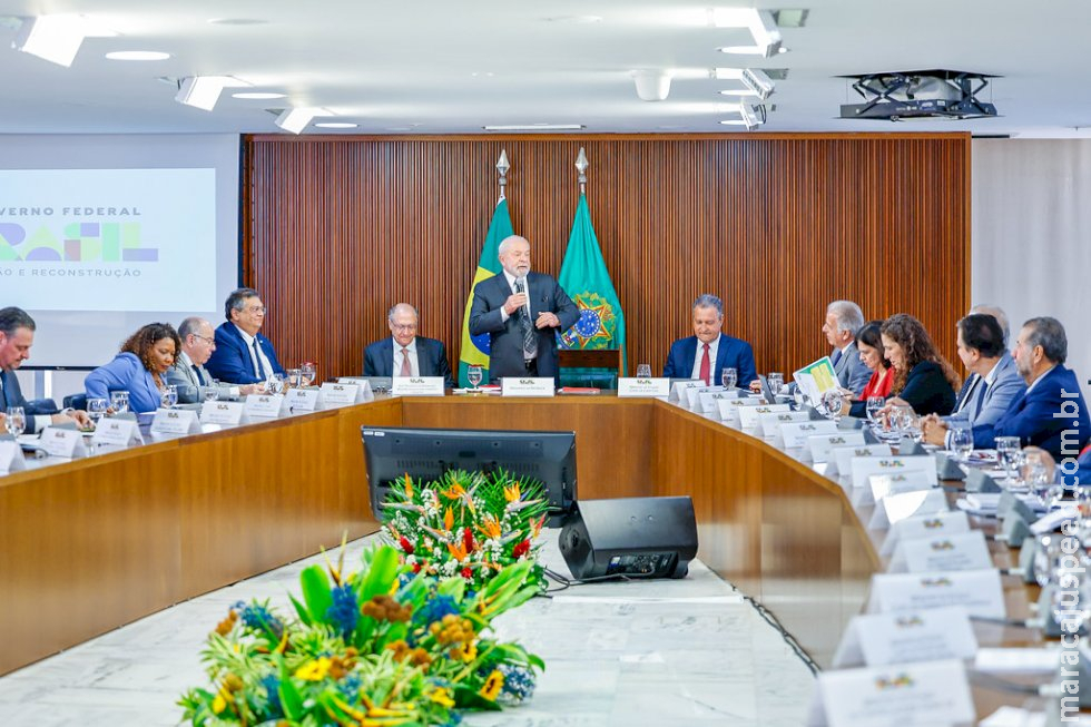 Lula diz que está ‘proibido ter novas ideias’ e que propostas serão do governo, não de ministros Lula diz que está ‘proibido ter novas ideias’ e que propostas serão do governo, não de ministros