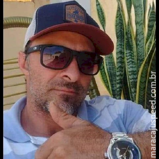 Motorista é arremessado de veículo durante capotagem e morre na BR-267 Motorista é arremessado de veículo durante capotagem e morre na BR-267