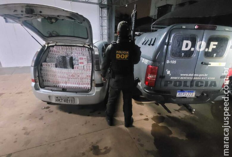 Motorista é preso com carro abarrotado de cigarros contrabandeados Motorista é preso com carro abarrotado de cigarros contrabandeados