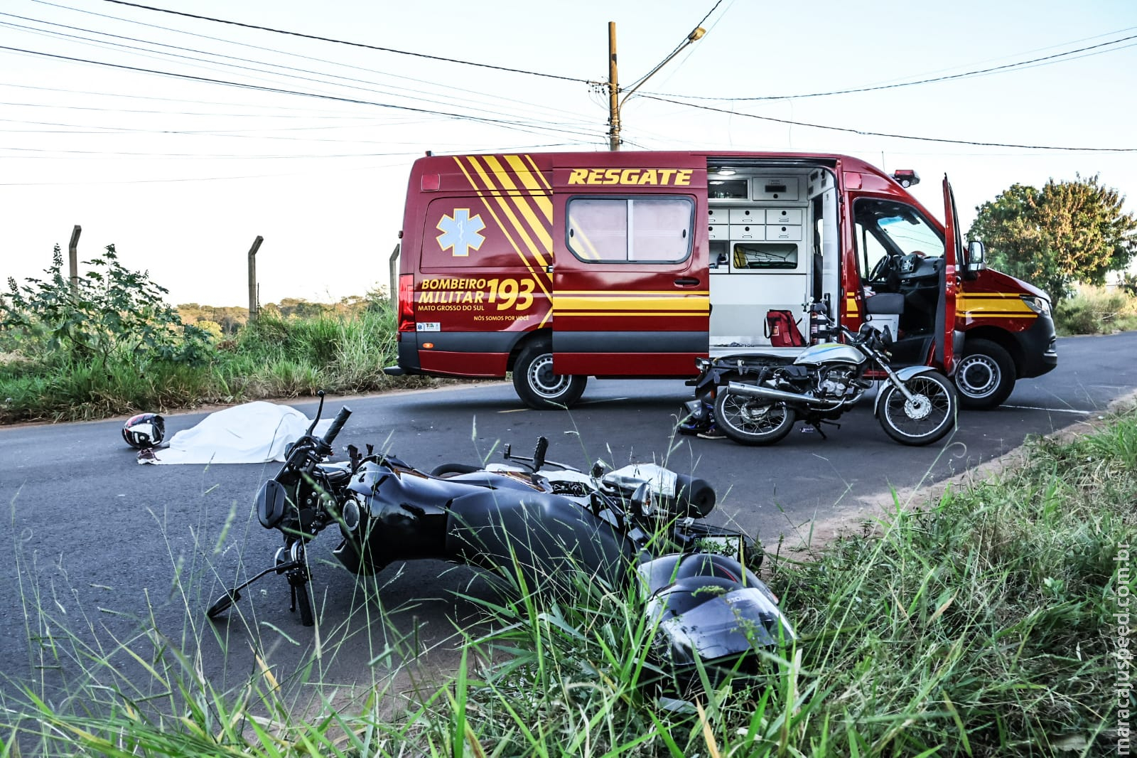 Motos batem e garupa morre atropelada por ônibus no Nova Lima em Campo Grande