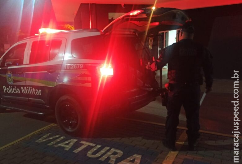 Mulher é presa ao ameaçar atear fogo em estabelecimento comercial