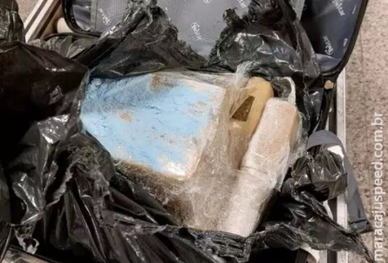 Mulher tenta embarcar em Aeroporto com 28 quilos de maconha Mulher tenta embarcar em Aeroporto com 28 quilos de maconha
