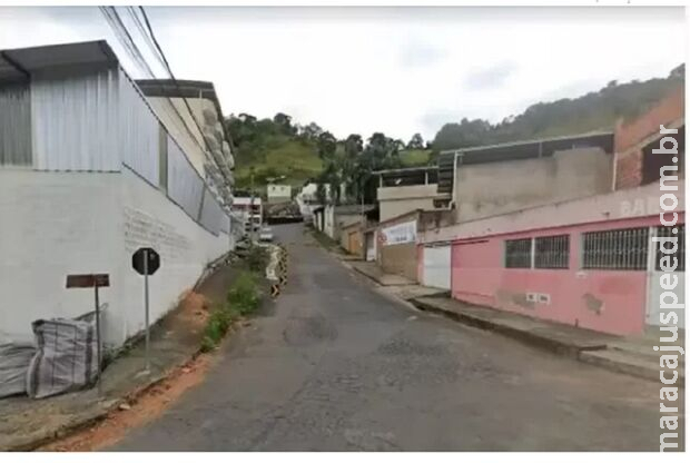 Namoradas ateiam fogo uma na outra em Minas Gerais