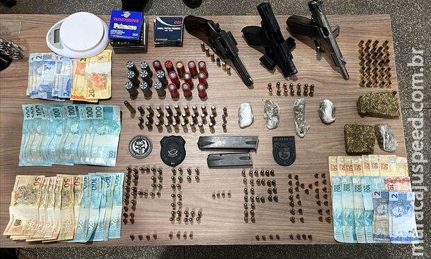 Operação da Polícia Civil e Militar apreende armas, drogas e munições em Chapadão do Sul