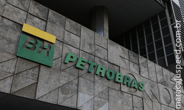 Petrobras abre vagas de estágio em todo o Brasil, com bolsa de R$ 1.825