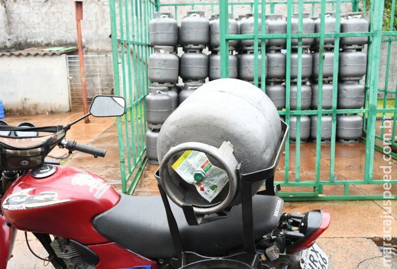 Petrobras reduz preço do gás de cozinha para as distribuidoras Petrobras reduz preço do gás de cozinha para as distribuidoras