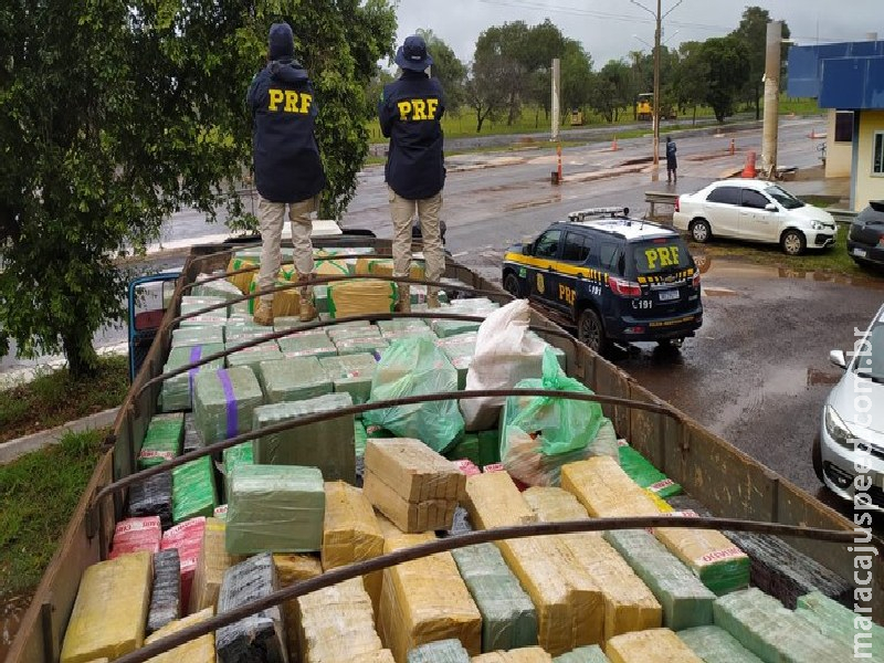 PRF apreende 13,3 toneladas de maconha em Guia Lopes da Laguna (MS) PRF apreende 13,3 toneladas de maconha em Guia Lopes da Laguna (MS)
