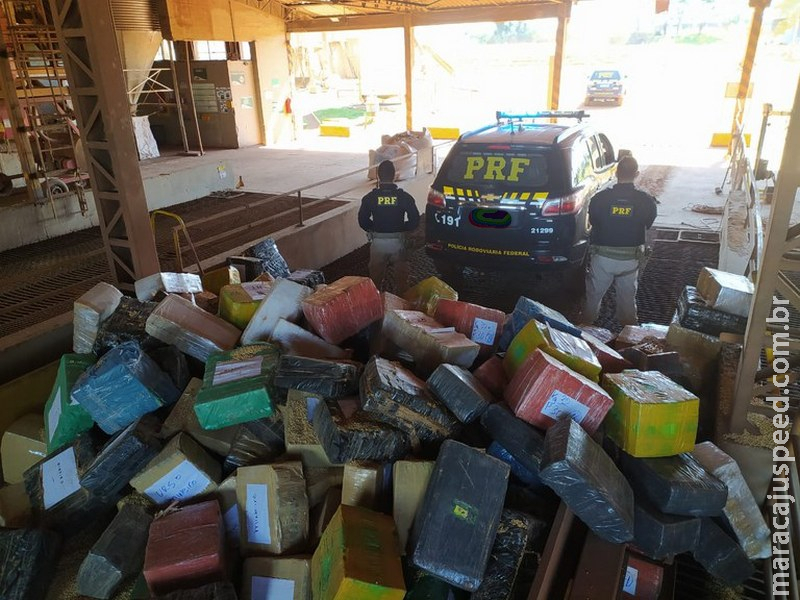 PRF apreende carreta carregada com 6,5 toneladas de maconha em Maracaju