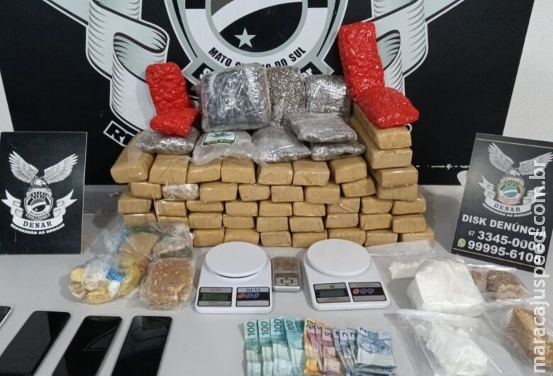 Responsáveis por abastecer pontos de venda de drogas são presos em ação policial Responsáveis por abastecer pontos de venda de drogas são presos em ação policial