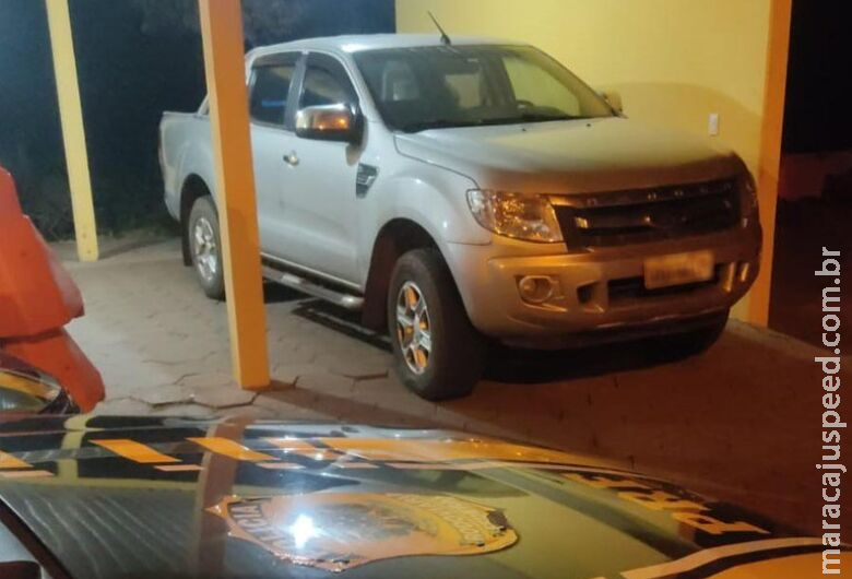Traficante é preso com droga em caminhonete roubada no RJ Traficante é preso com droga em caminhonete roubada no RJ