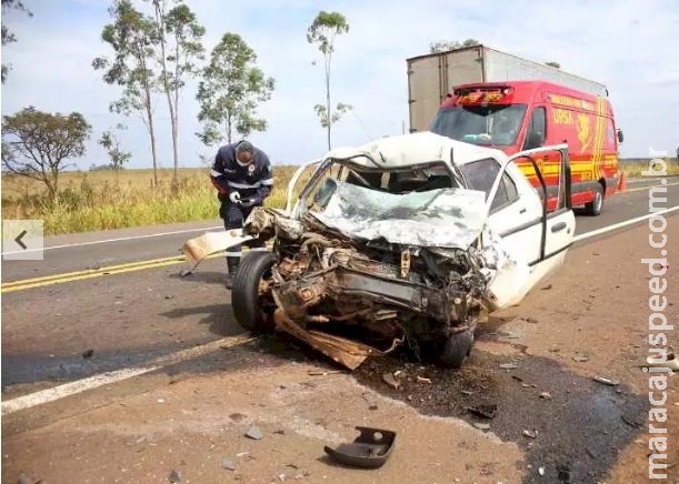 Acidente envolvendo van e carro mata motorista na saída para Três Lagoas