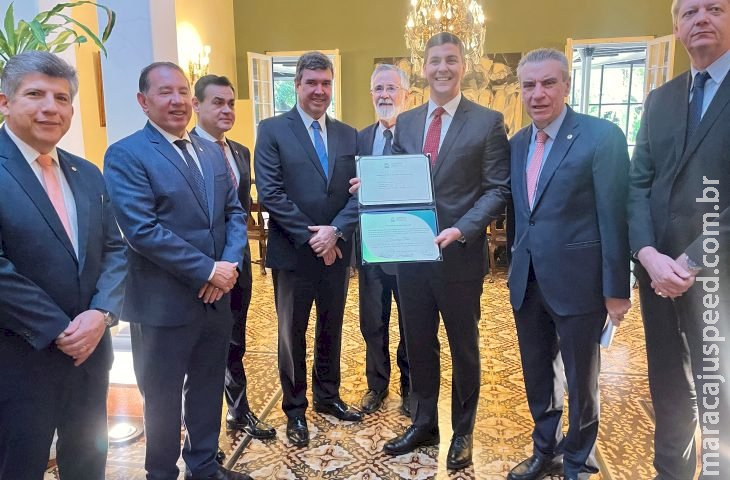 Com foco na rota bioceânica, governador discute parcerias econômicas com presidente eleito do Paraguai 