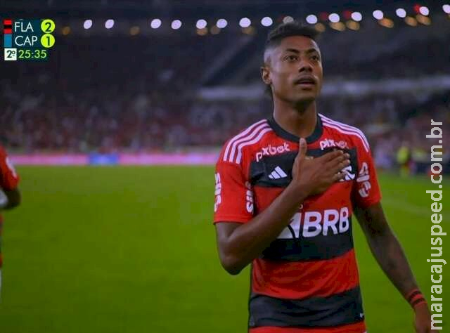 De virada, Flamengo bate Athletico pela ida às quartas da Copa do Brasil De virada, Flamengo bate Athletico pela ida às quartas da Copa do Brasil