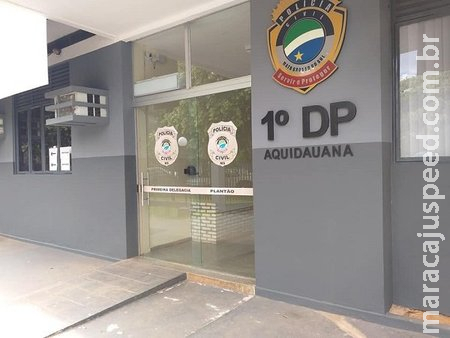 Dupla é presa em Aquidauana após roubar bolsa de idosa de 67 anos Dupla é presa em Aquidauana após roubar bolsa de idosa de 67 anos