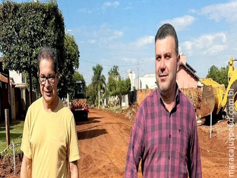 Gerente Administrativo de Itaporã acompanha retomada das obras de asfalto no Bairro Jardim São Bento I 