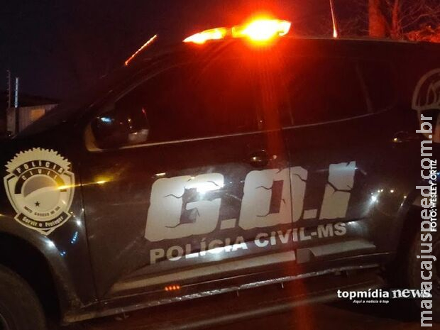 Jovem é baleado e grita por socorro em rua do Aero Rancho Jovem é baleado e grita por socorro em rua do Aero Rancho
