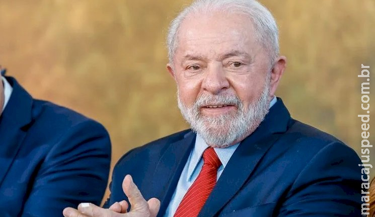 Lula sanciona lei de igualdade salarial entre mulheres e homens nesta segunda (3) Lula sanciona lei de igualdade salarial entre mulheres e homens nesta segunda (3)