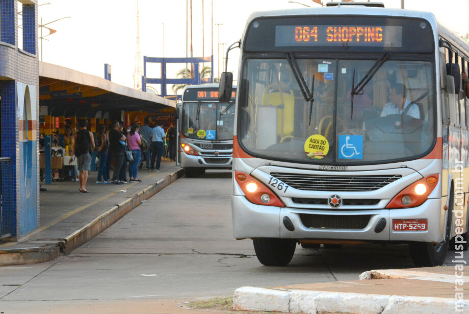 Número de passageiros do transporte coletivo cai 20% durante férias escolares