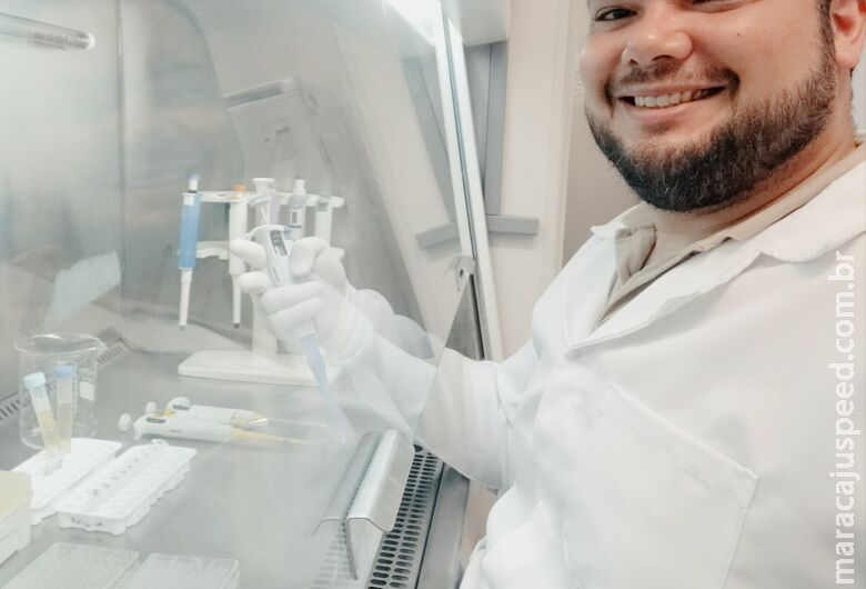 Pesquisador douradense busca alternativas para tratar bactéria resistente a antibióticos Pesquisador douradense busca alternativas para tratar bactéria resistente a antibióticos
