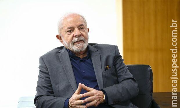 Presidente Lula garante piso retroativo para enfermagem 