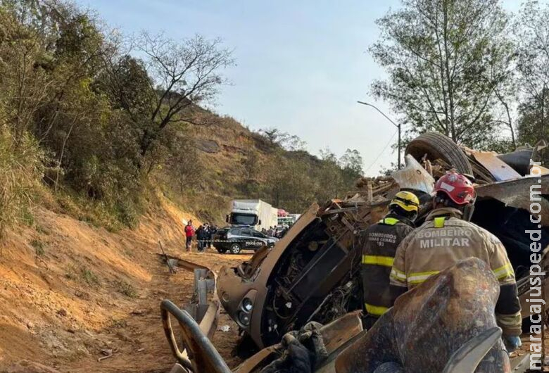 Corpos de torcedores do Corinthians são velados no interior de SP