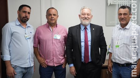 Deputado Antonio Vaz, Prefeito Aristeu Nantes e Parceria pelo Desenvolvimento de Glória de Dourados Deputado Antonio Vaz, Prefeito Aristeu Nantes e Parceria pelo Desenvolvimento de Glória de Dourados