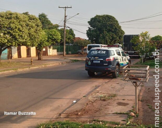 Ex-marido invade casa, fica peladão e tenta estuprar mulher em Campo Grande Ex-marido invade casa, fica peladão e tenta estuprar mulher em Campo Grande