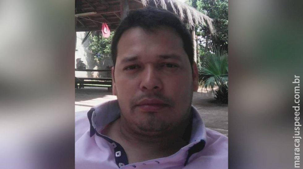 Ex-policial é assassinado a tiros ao chegar em Pedro Juan Caballero Ex-policial é assassinado a tiros ao chegar em Pedro Juan Caballero