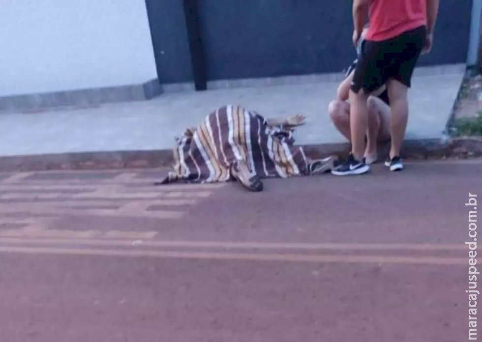 Ex-presidiário é morto por pistoleiro no meio da rua em cidade da fronteira Ex-presidiário é morto por pistoleiro no meio da rua em cidade da fronteira