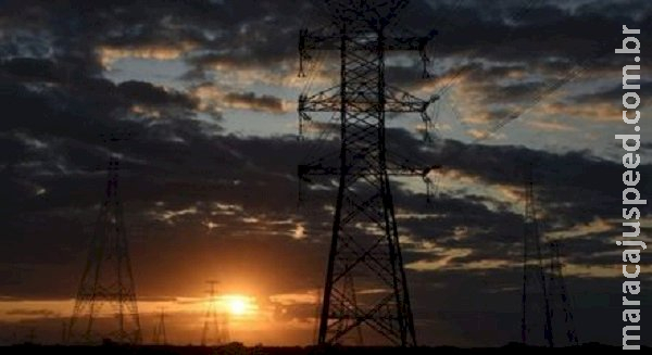 Governo ainda estuda se horário de verão será retomado neste ano