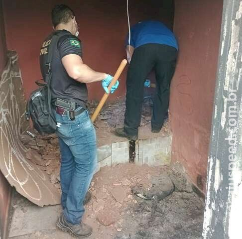 Homens são presos por matar e ocultar cadáver em cama de concreto em MS Homens são presos por matar e ocultar cadáver em cama de concreto em MS
