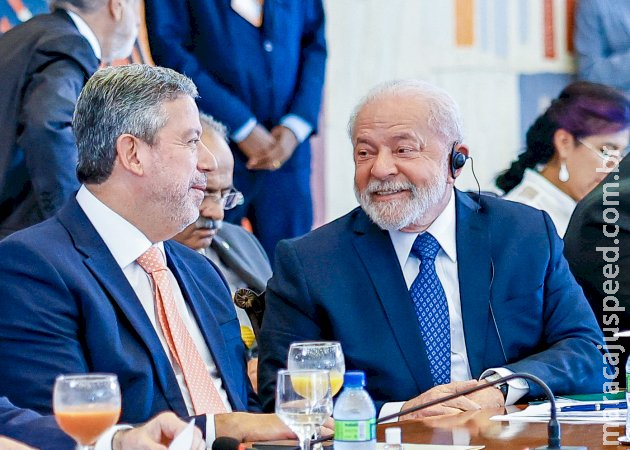 Lula deixa reforma ministerial para a última semana de agosto e coloca arcabouço em risco