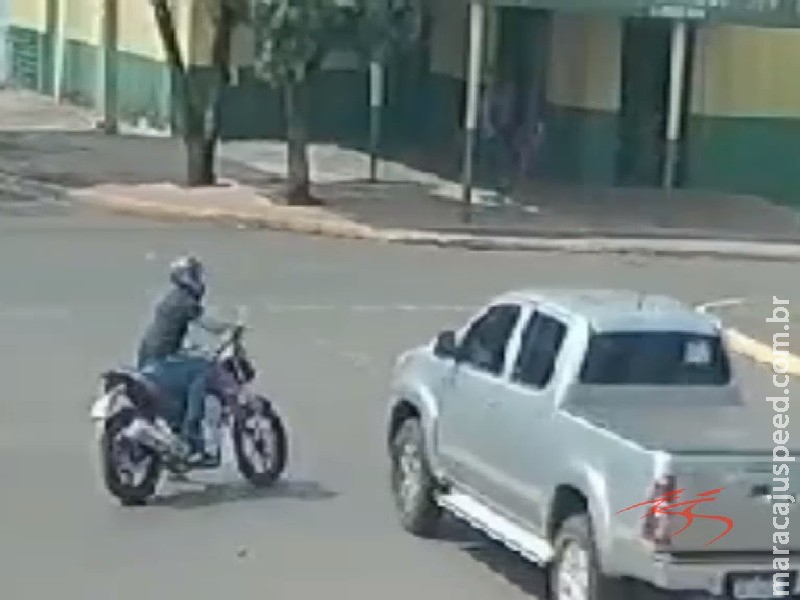 Maracaju: Descuido e desatenção no trânsito, resulta em acidente no cruzamento com a Av. Marechal Floriano Maracaju: Descuido e desatenção no trânsito, resulta em acidente no cruzamento com a Av. Marechal Floriano