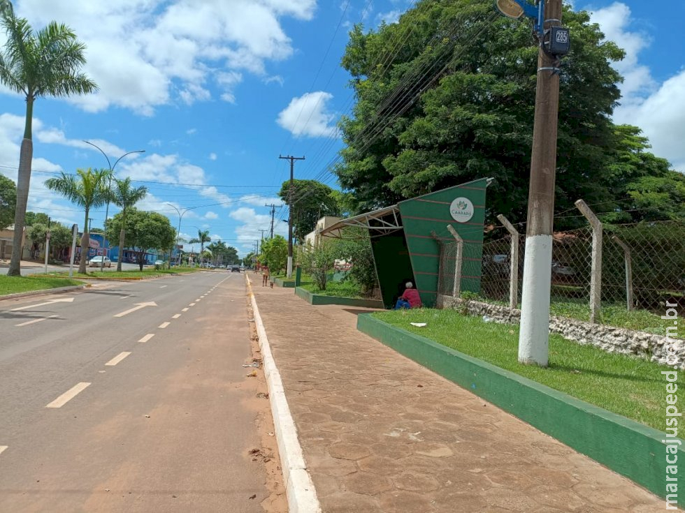 Moradores e comerciantes próximo ao PAM vivem momentos de terror com usuários de drogas