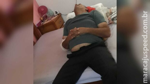 Pedreiro fratura bacia ao cair de telhado e está sem poder andar