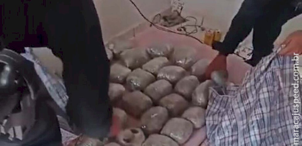Polícia prende 5 em entreposto de drogas que funcionava em residência de Dourados Polícia prende 5 em entreposto de drogas que funcionava em residência de Dourados