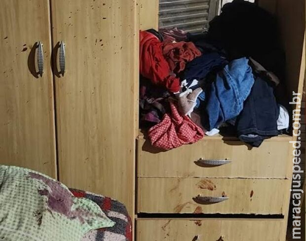 Psicanalista leva tesourada no rosto ao atender paciente no União Psicanalista leva tesourada no rosto ao atender paciente no União