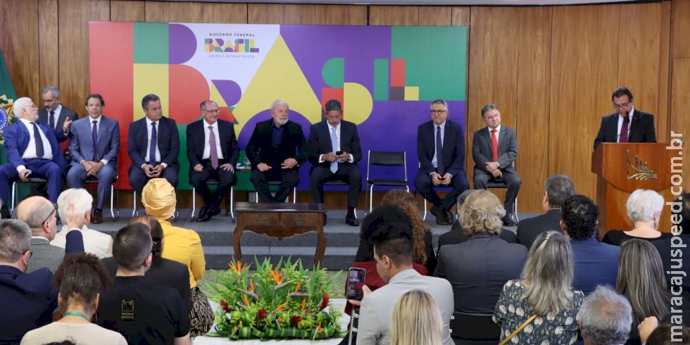 Sancionada lei que aumenta o salário mínimo e amplia a isenção do IR 