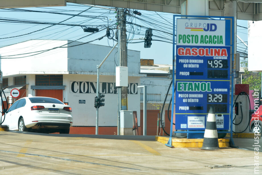 Sindicato prevê alta de R$ 0,30 no preço da gasolina a partir de amanhã