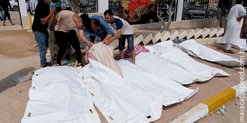 Autoridades confirmam mais de 5,3 mil mortes após inundações na Líbia Autoridades confirmam mais de 5,3 mil mortes após inundações na Líbia