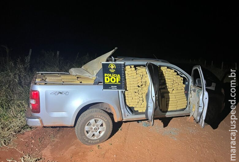 Caminhonete com carga milionária de maconha é abandonada em rodovia Caminhonete com carga milionária de maconha é abandonada em rodovia