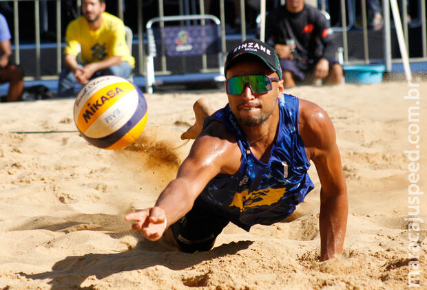 De Três Lagoas, Arthur Mariano é campeão do Circuito Brasileiro Vôlei de Praia 2023