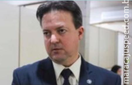 Ex-chefe da Polícia Civil que atirou contra garota em briga de trânsito é denunciado por 6 crimes Ex-chefe da Polícia Civil que atirou contra garota em briga de trânsito é denunciado por 6 crimes
