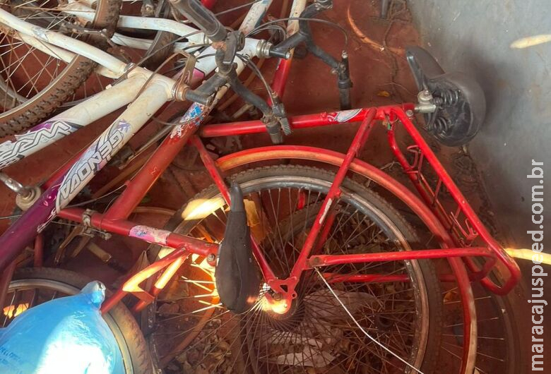 Homem é preso por furto de bicicletas e corrupção de menores Homem é preso por furto de bicicletas e corrupção de menores